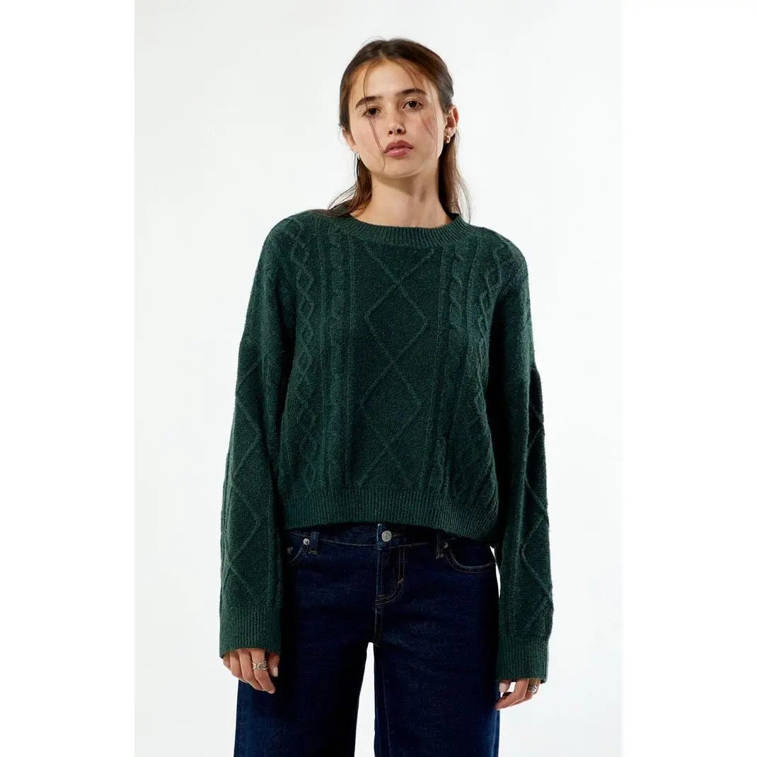 LA Hearts Women's Cable Knit Cozy Crew Neck Sweater