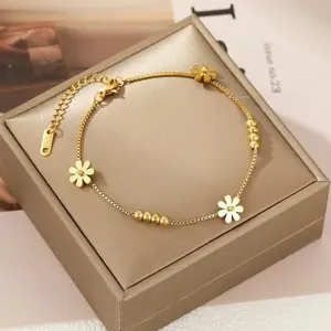 Daisy ankle Bracelet Gold Titanium Steel Sunflower Bracelet for Women Lucky Beaded Flower Bracelet Link Adjustable Dainty Jewelry Gift