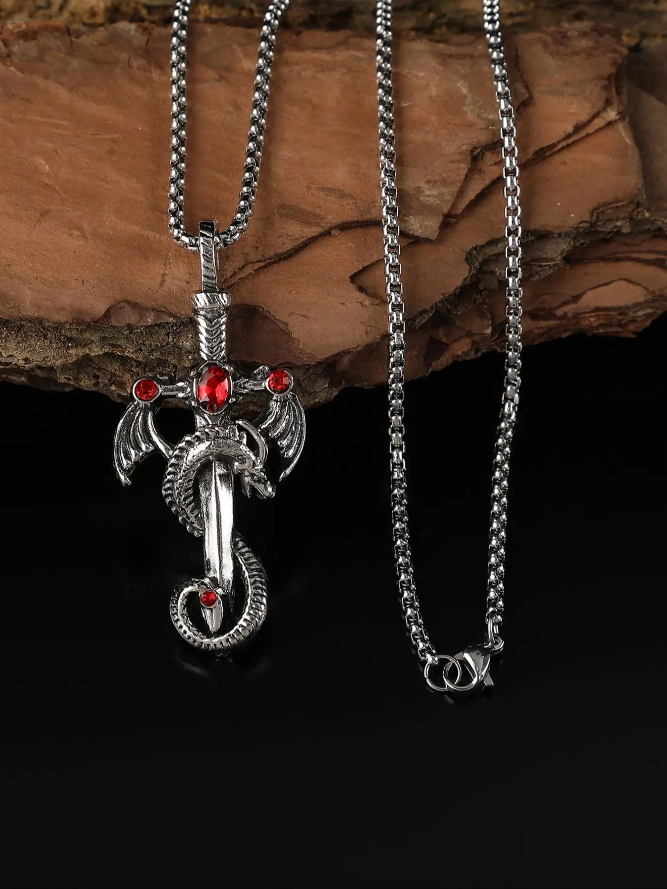 Elegant Vintage Imitation Gem Dragon Sword Pendant Necklace, Chain Necklaces, Stainless Steel Chain, Unisex Punk Style Party Gift, Exquisite Jewelry Gift, Gothic Valentine's Day Birthday Present, Alloy Necklace, Accessory Necklace