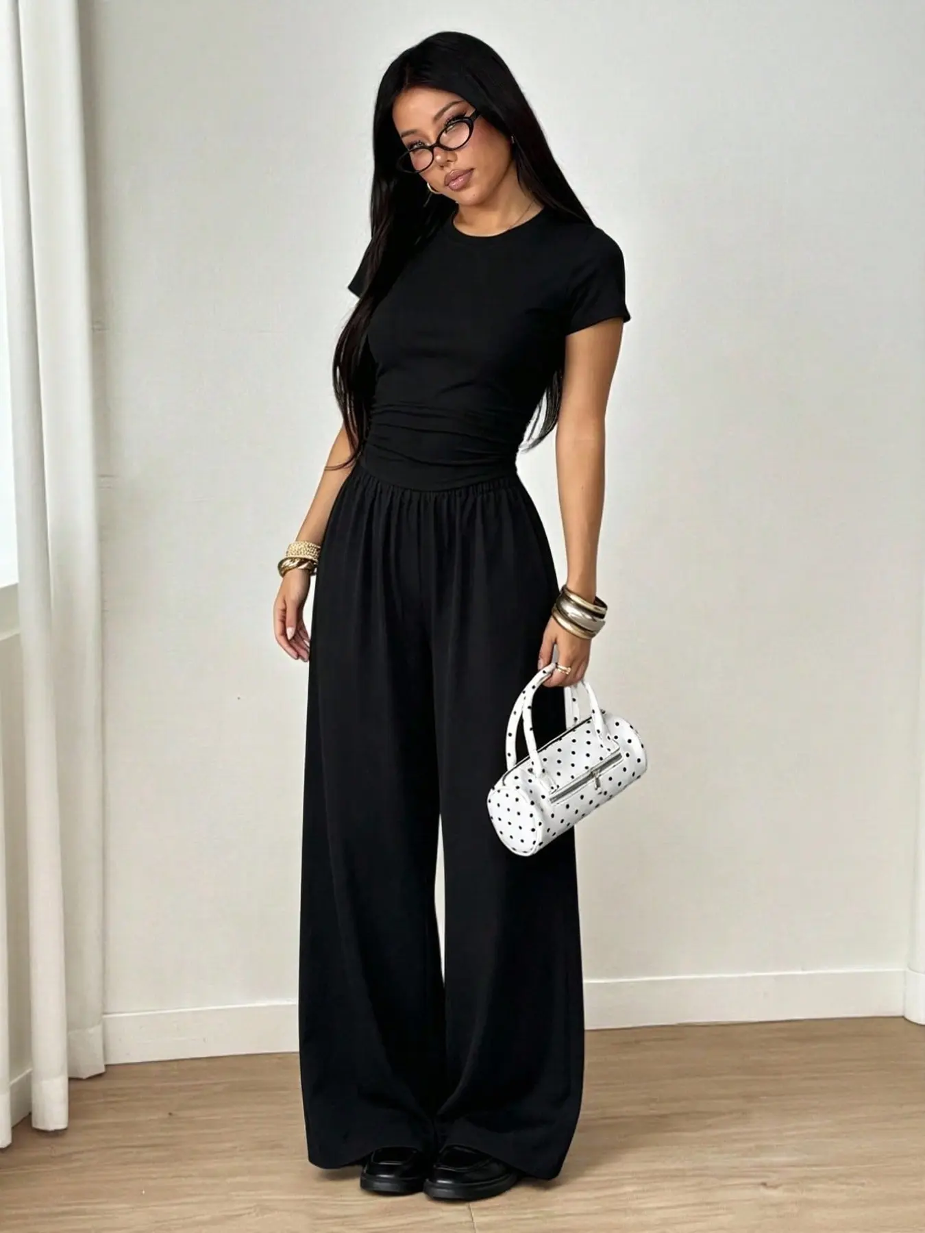 Women's European Style Minimalist Romper, Round Neck Short Sleeve High Waist Wide Leg Pants, Casual Everyday Office Weekend Travel, Slimming and Flattering, Basic