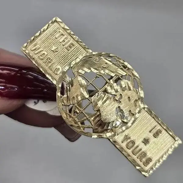 10k yellow Gold The World Is Yours