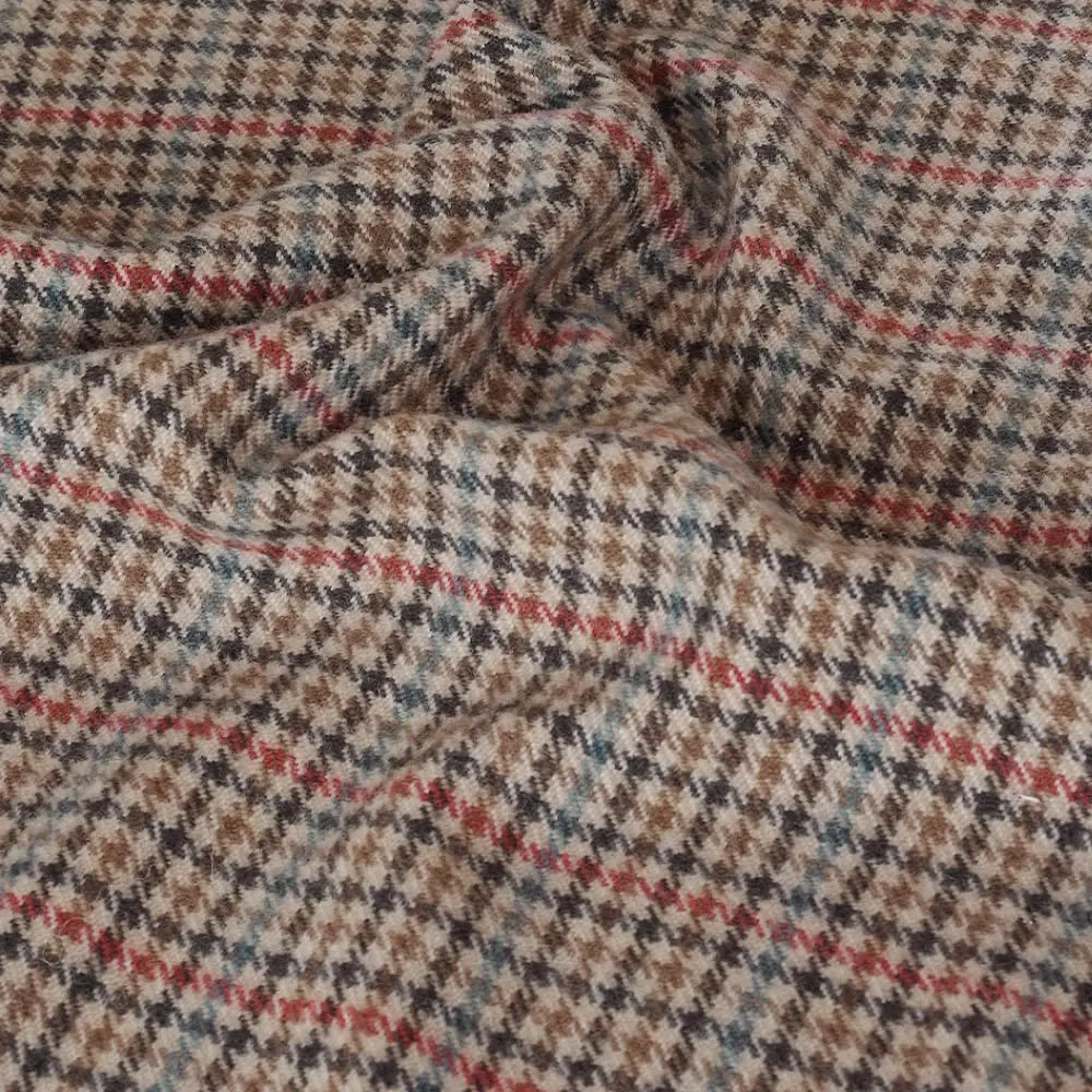 Italian Pure Wool Plaid Fabric, Classic Check Pattern, 59 Inches Wide, Ideal for Fashion Jackets, Pants, Dresses, Home Decor