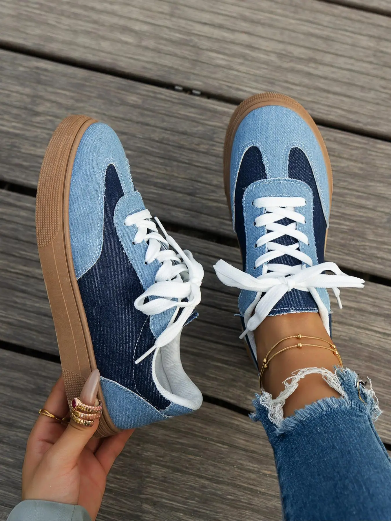 Women's Fashion Colorblock Lace Up Low Top Sneakers, 2024 New Style Casual Comfortable Sports Shoes for Daily Wear, Female All-match Round Toe Shoes f