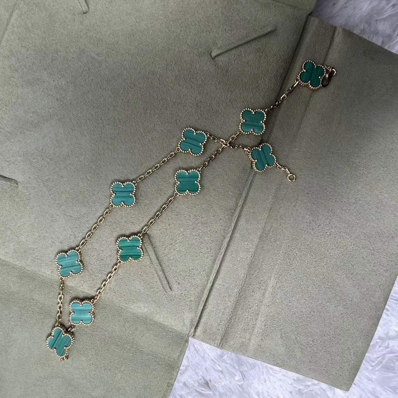 Pre-owned Van Cleef & Arpels Metal Bag Accessories Vintage Alhambra bracelet