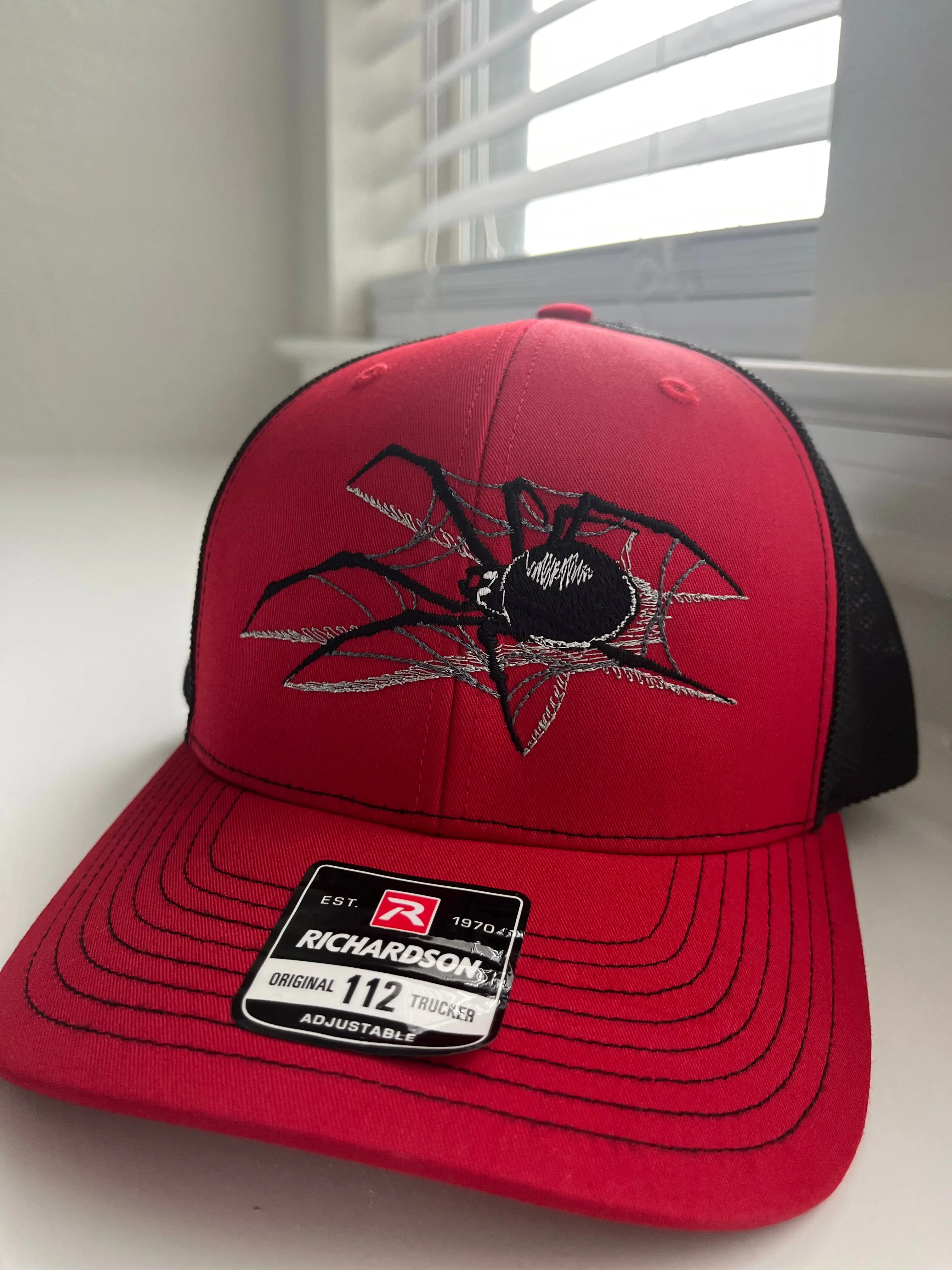 Unisex Snapback Trucker Hat, 6-Panel Shape with 3D Spider Motif Embroidery, Breathable Mesh, Adjustable Fit for Everyday Edgy Look - Red and Black, Six-Panel Shape