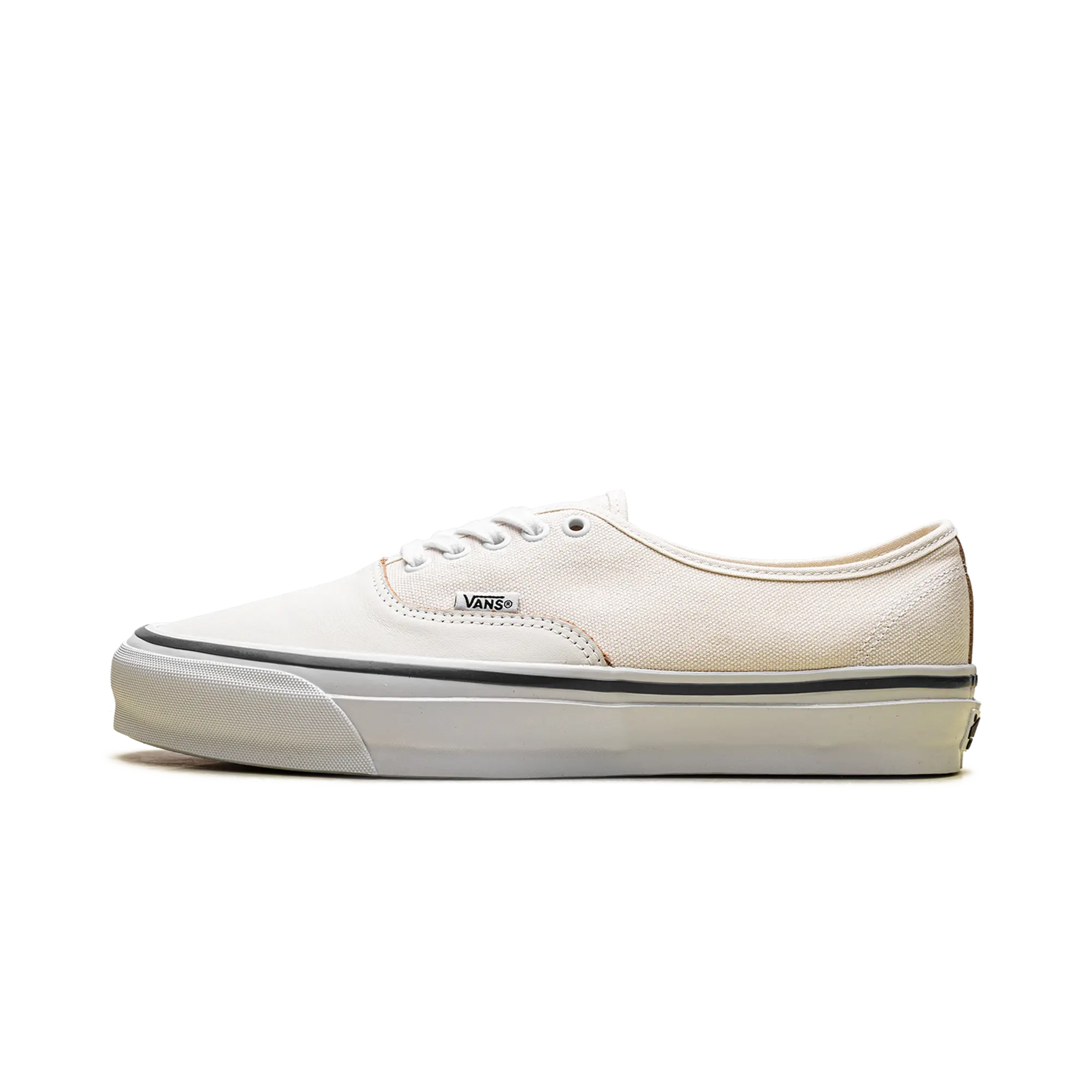 OTW Authentic 44 Siped Vibram "Marshmallow White" VN000Z3TCCZ