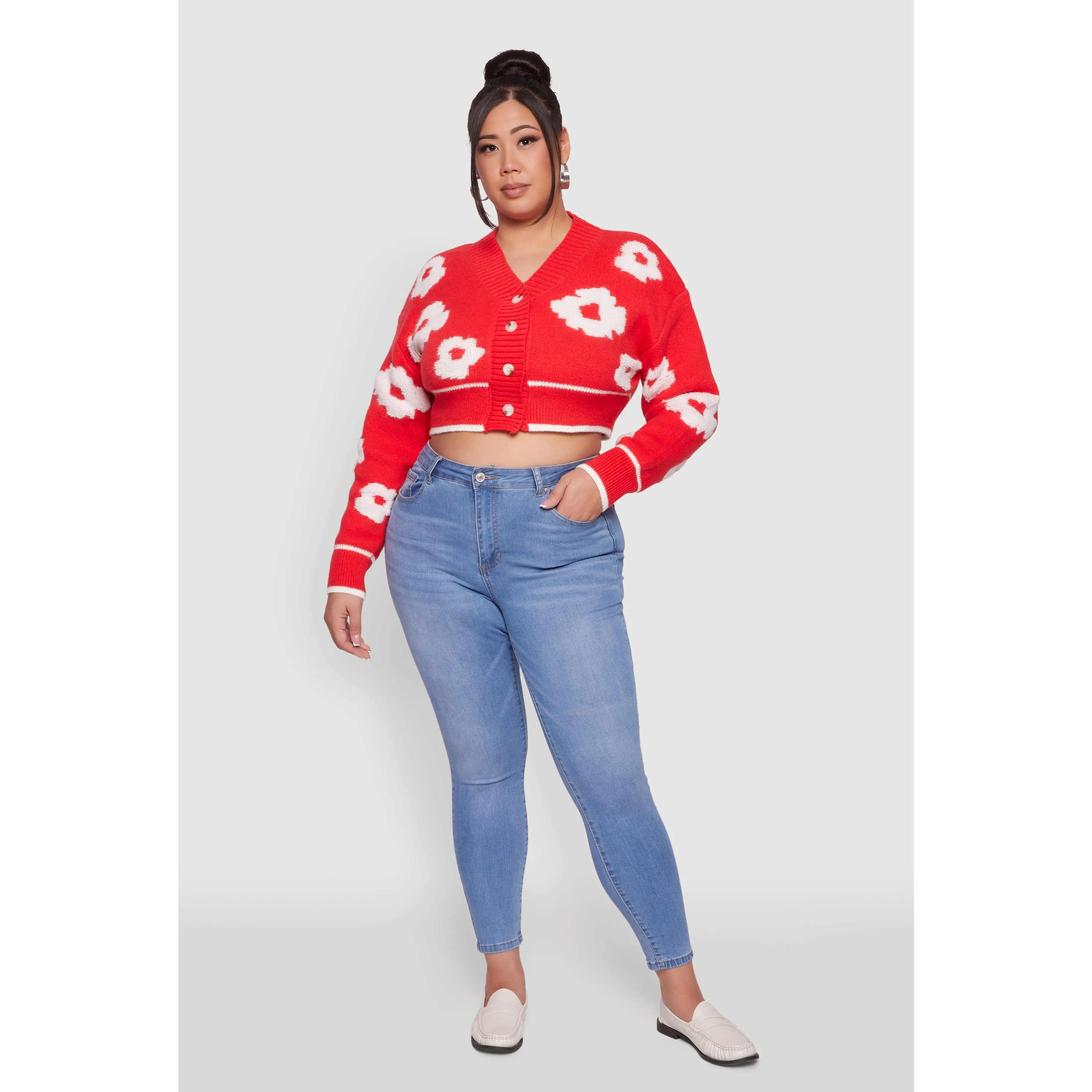 Plus Size Flower Tufted Knit Cropped Cardigan