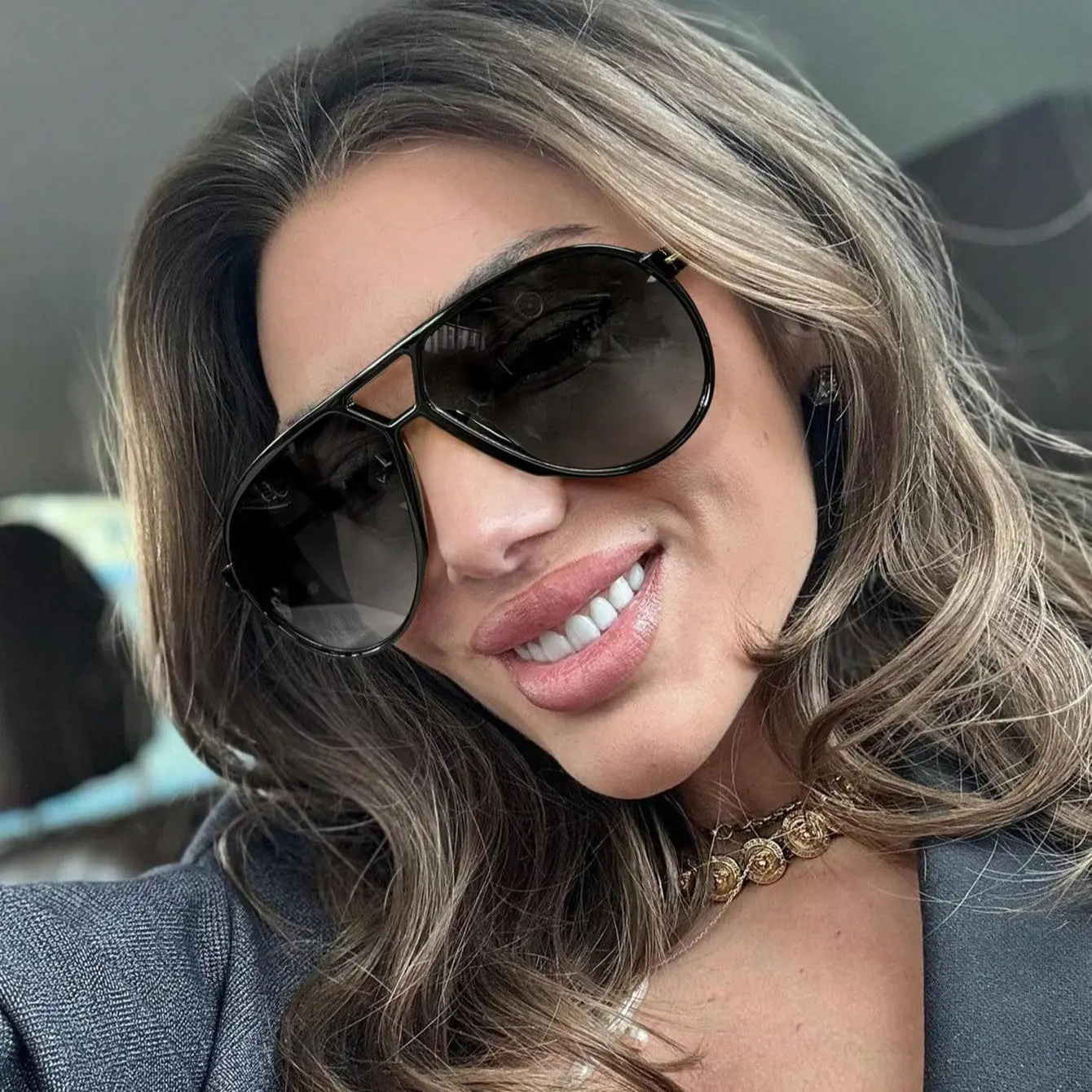 Women's Retro Aviator Sunglasses, Oversized Square Metal Frame Eyewear with 100% UV400 Protection, Aviator Frames Sunglasses, Trendy Styling Sunglasses