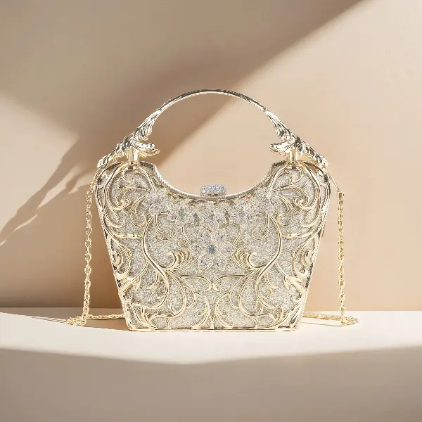 VAELON Rhinestone Evening Bag.with a hollow design.Party bag for lady.Suitable for any occasion, including banquets, weddings, and parties.Can be carried by hand or on the shoulder.Christmas, Valentine's Day, and birthday gift recommendations