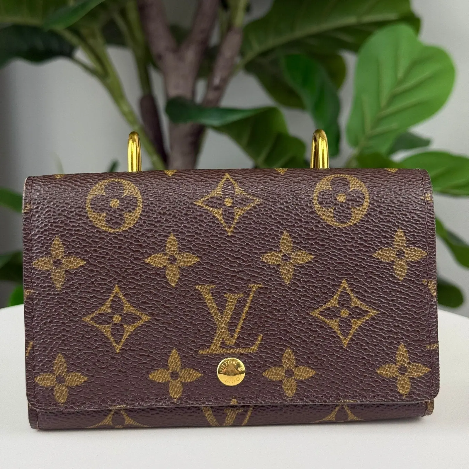 Pre-owned Authentic Louis Vuitton Portefeuille Tresor Long Wallet Monogram Canvas, Refined Leather Trim, Excellent Condition
