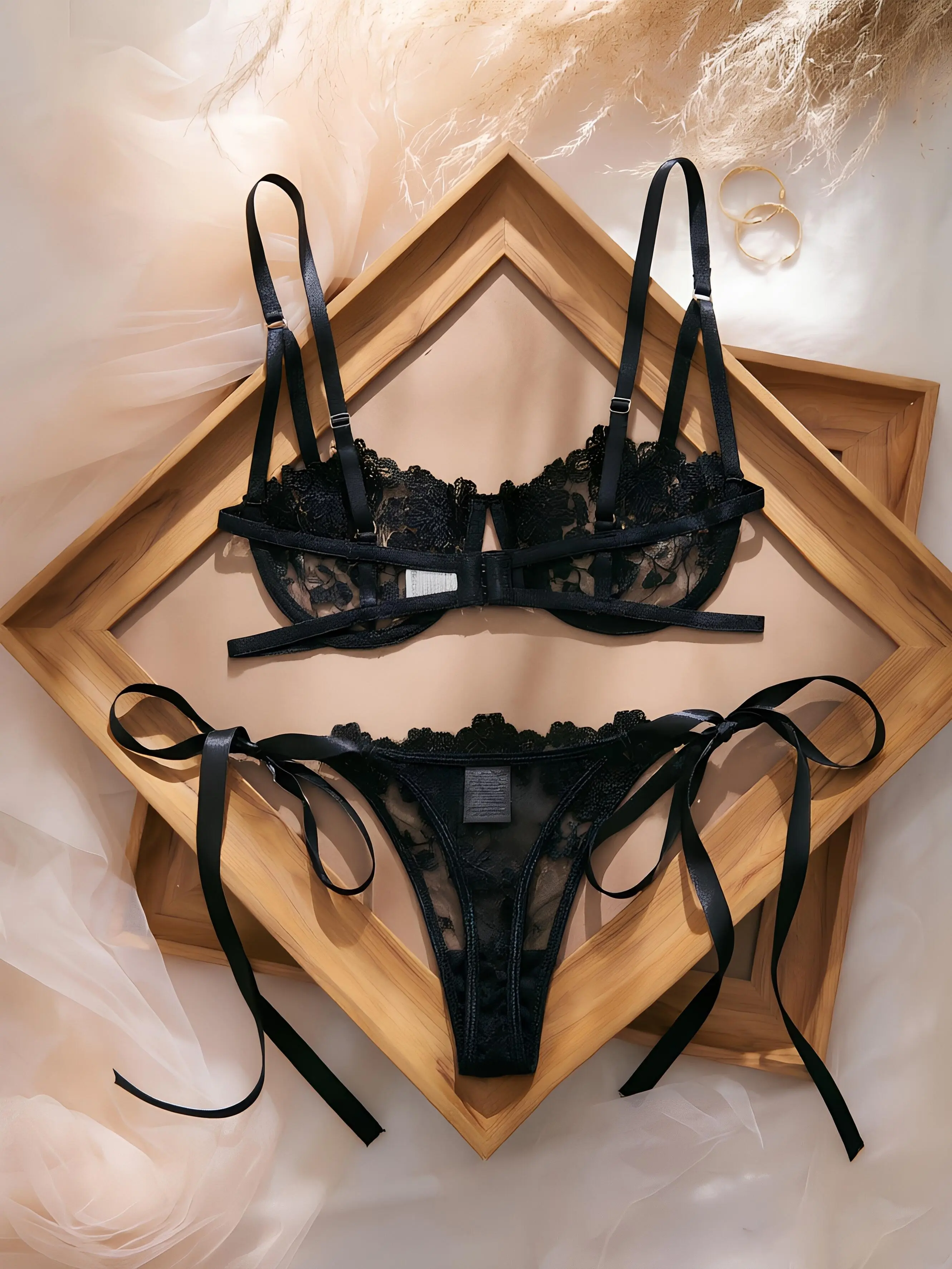 Women's romantic & sexy floral embroidery lace-up lingerie set, perfect for Valentine's Day dating and wedding outfits erotic lingerie