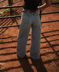 Wrangler Punchy Light Wide Leg