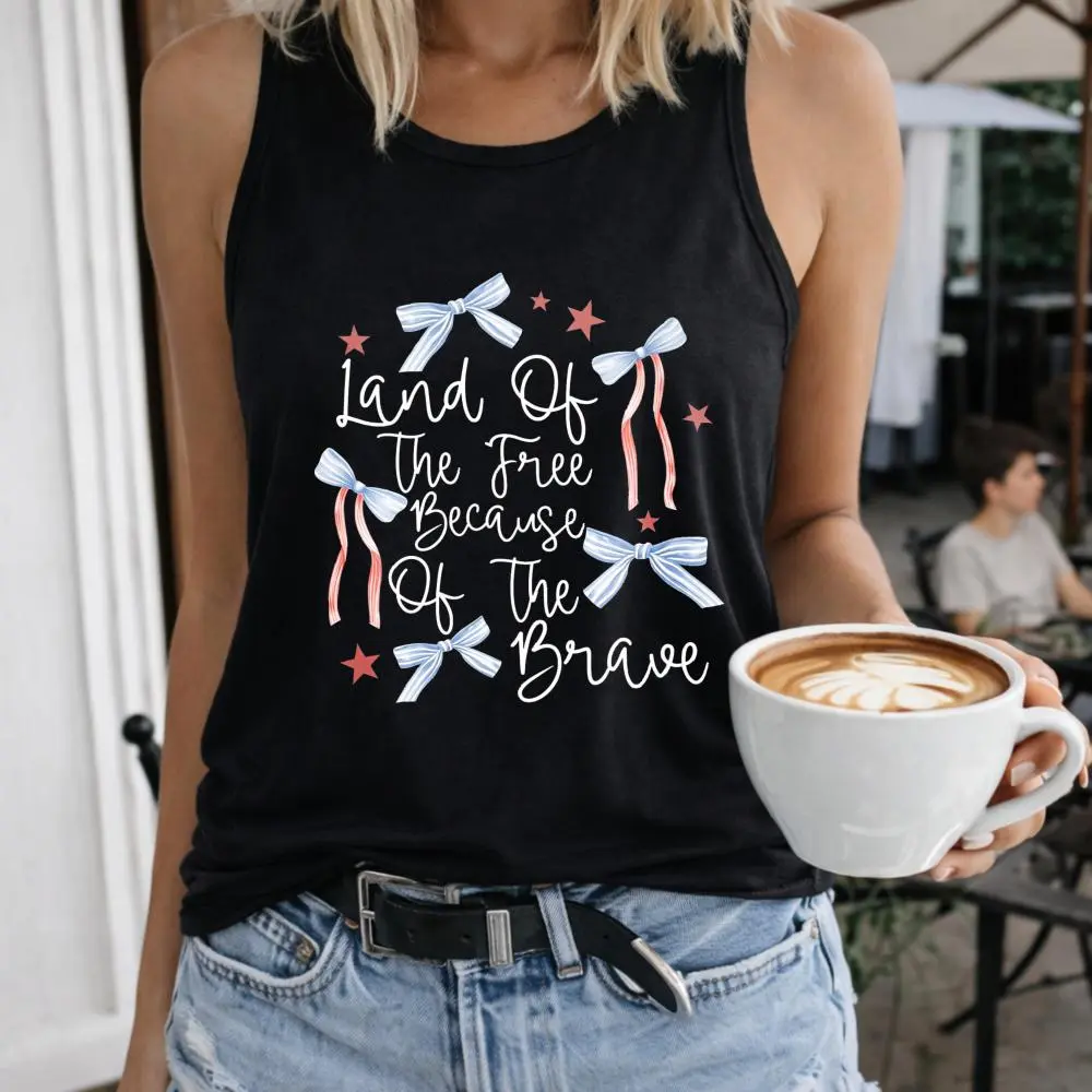 Land of the Free Because of the Brave, USA Memorial Day Sweatshirt, USA 1776 2026 Sweatshirt Women's Cotton Graphic Tank Top, Sleeveless Crew Neck Casual Summer Top