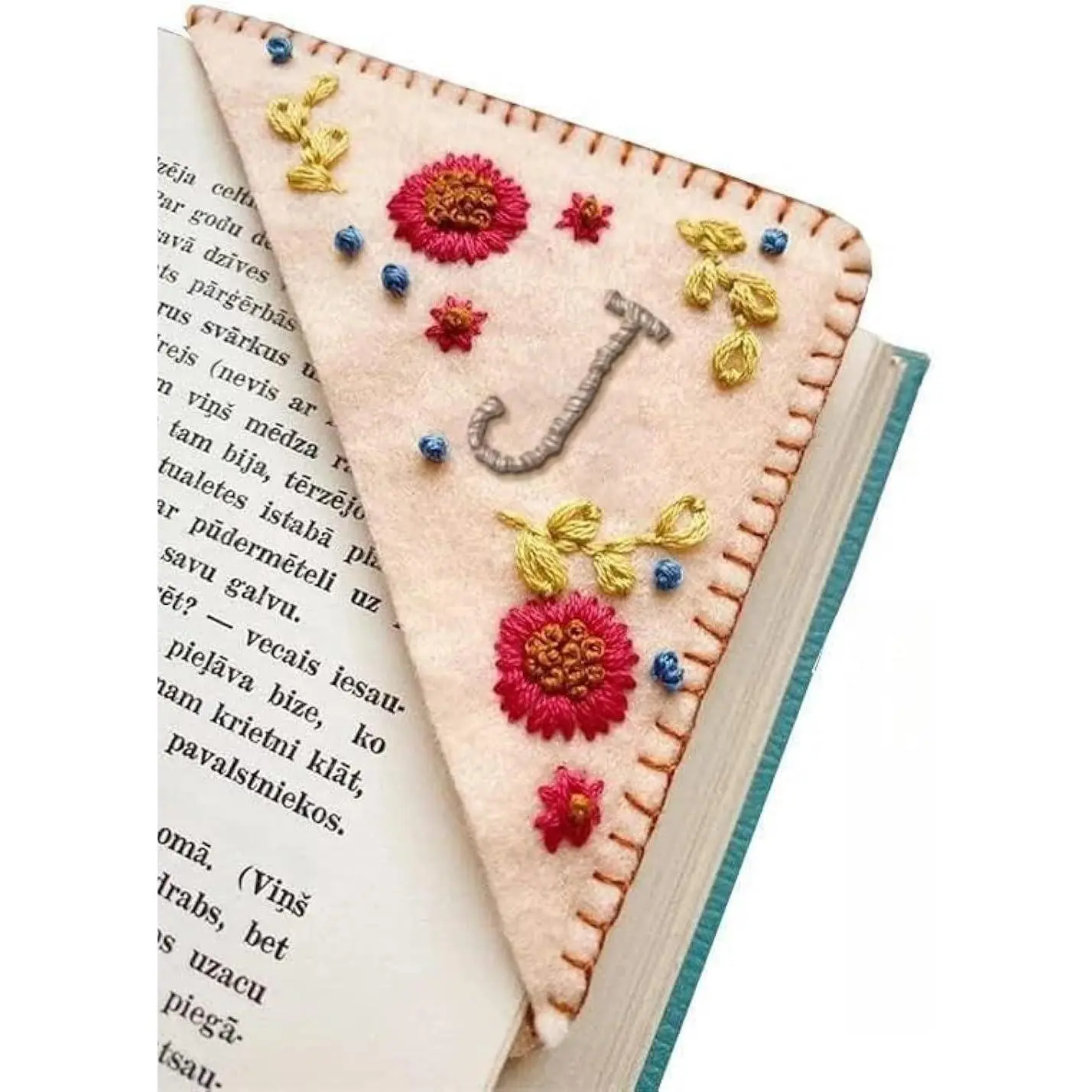 Personalized Hand Embroidered Corner Bookmark,Felt Triangle Page Stitched Handmade Bookmark,Unique Cute Flower Letter Embroidery Bookmarks Accessories