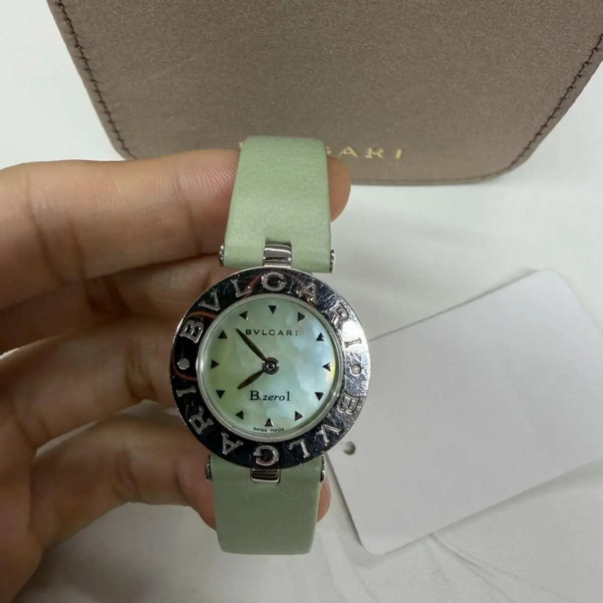 Pre-owned Bvlgari As Shown Shoulder Bags B.zero1 MOP Dial Mint Leather Watch 16.5cm 13371