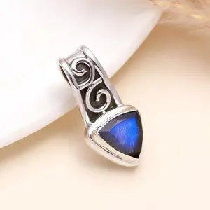 925 Sterling Silver Mystic Blue Labradorite Pendant