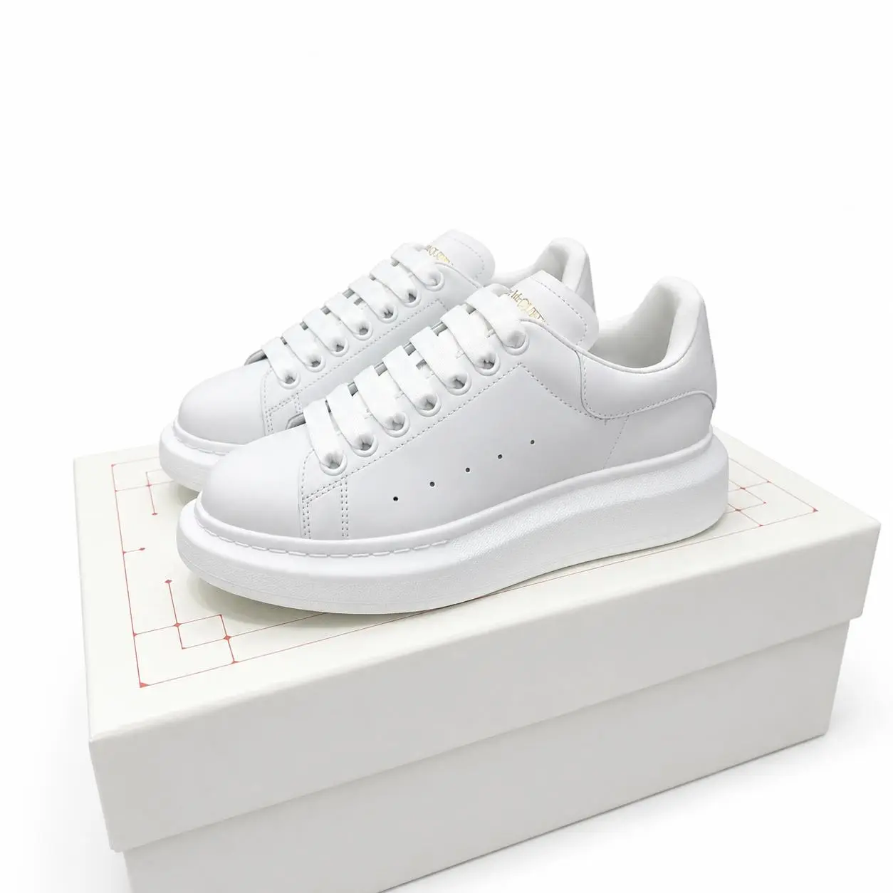 White Shoes - Sneaker For Men Women, Basic Style Classic Runner