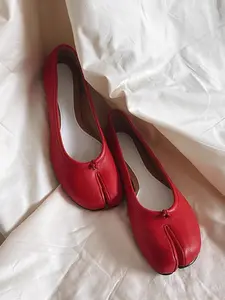 Women's Piggy-Toe Split-Toe Shoes, Open-Toe Mary Jane Flats, Round Toe Flats, Walking Shoes, Comfortable Casual Footwear for All Seasons, Versatile Daily Wear