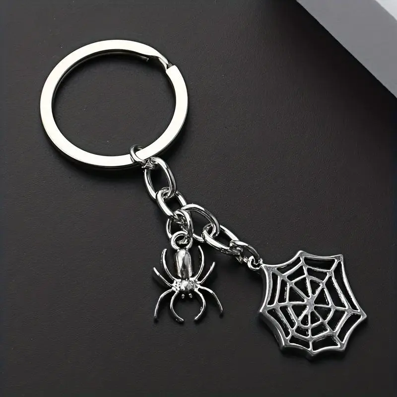 1pc Punk Classic Alloy Spider & Spider Web Compact Chain-Attached Chrome Chain Circular Pendant Keychain, Bag Charm for Car & Bag, Bag Charm Keychains, Chain-Attached Keychains