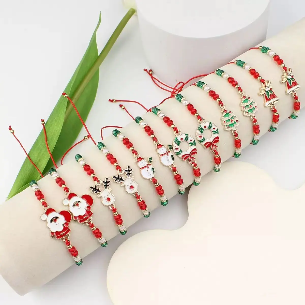 12pcs Christmas Bead Bracelet Gift Set, Creative Holiday Jewelry for Men & Women, Adjustable Acrylic Beads, Perfect Winter Accessories