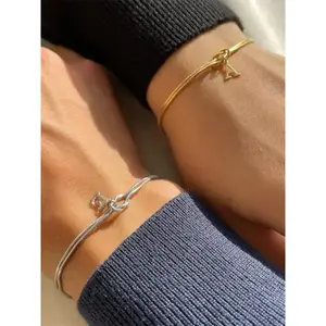 Stainless Steel Alphabet Charm Bracelet Elegant and Simple Handmade Jewelry Perfect Gift for Couples Letter Link Bracelet