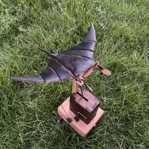Gliding Wooden Manta Ray Sculpture -  Statue Decor Desktop Ornaments Home Birthday Gift Solid Wood Creative Artisan Mobile for Living Room