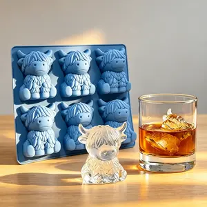 Mini Highland Cow Ice Cube Mold, Silicone Ice Cube Tray, Cute 3D Ice Cubes for Drinks, Parties, and Gifts, Perfect for Beverage Enhancements