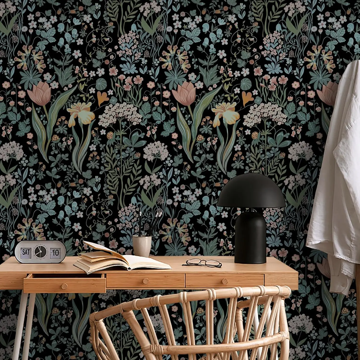 Peel and Stick Wallpaper Vintage Wall Paper Black Floral Contact Paper Removable Wallpaper 17.3"x78.7" Leaf Flower Self Adhesive for Bedroom Drawer Decor Vinyl Rolls