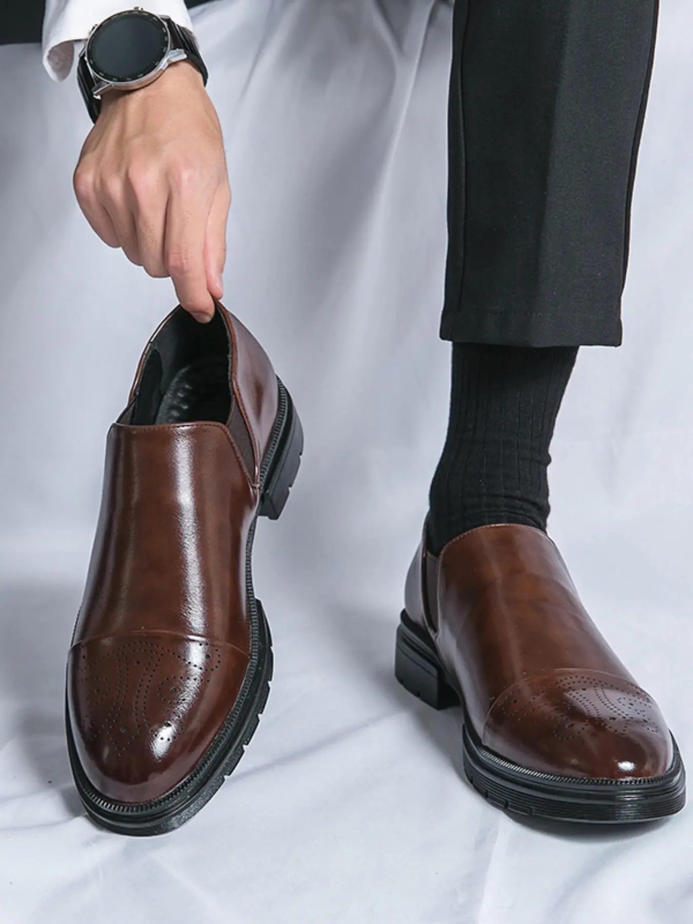 Men's Business Formal Brogue Embossed Slip on Dress Shoes, Office Work Shoe, Fashionable Pointed Toe Shoes for Office Party Wedding Guest, Male All-match Shoes for Daily Wear, Pu Leather Shoes