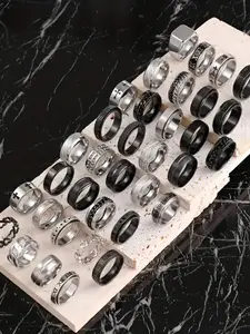 Random Ring Blind Box Set, Dark Style Layered Ceiling Design, Suitable for All Skill Levels, Enhance Your Look Instantly