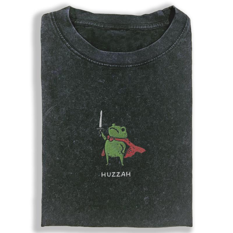 Huzzah Frog with Sword Vintage Crew Neck T-Shirt – Unisex Casual Comfort, Breathable Cotton Fabric, Perfect for Daily Wear – Funny Short Sleeve Top for Fashion Men & Women091103