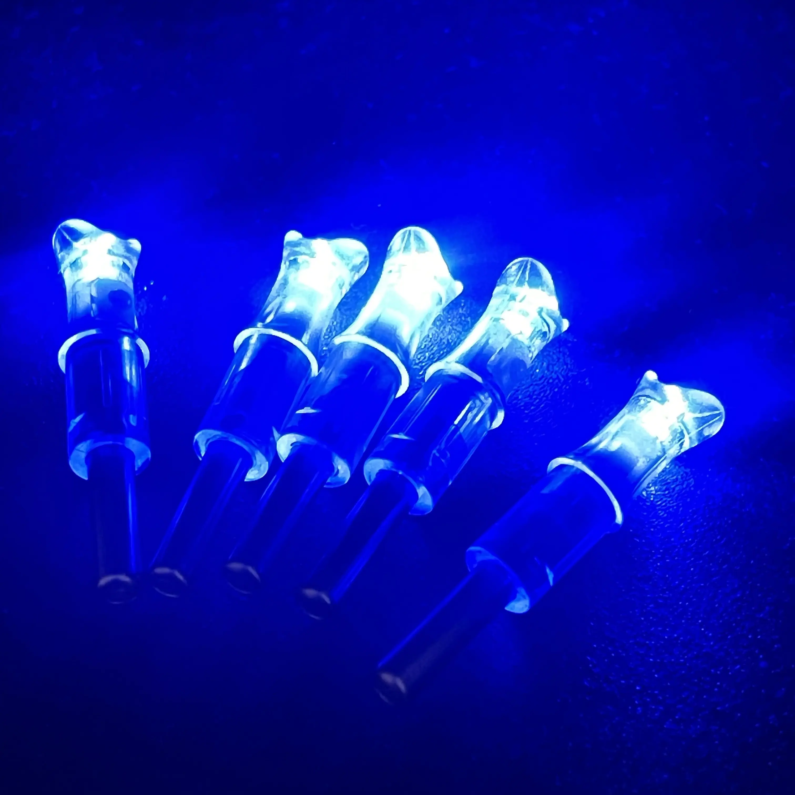12pcs 0.300"/ 7.62mm Crossbow Bolt Lighted Nocks Blue 12pcs 0.300"/ 7.62mm Crossbow Bolt Lighted Nocks Blue