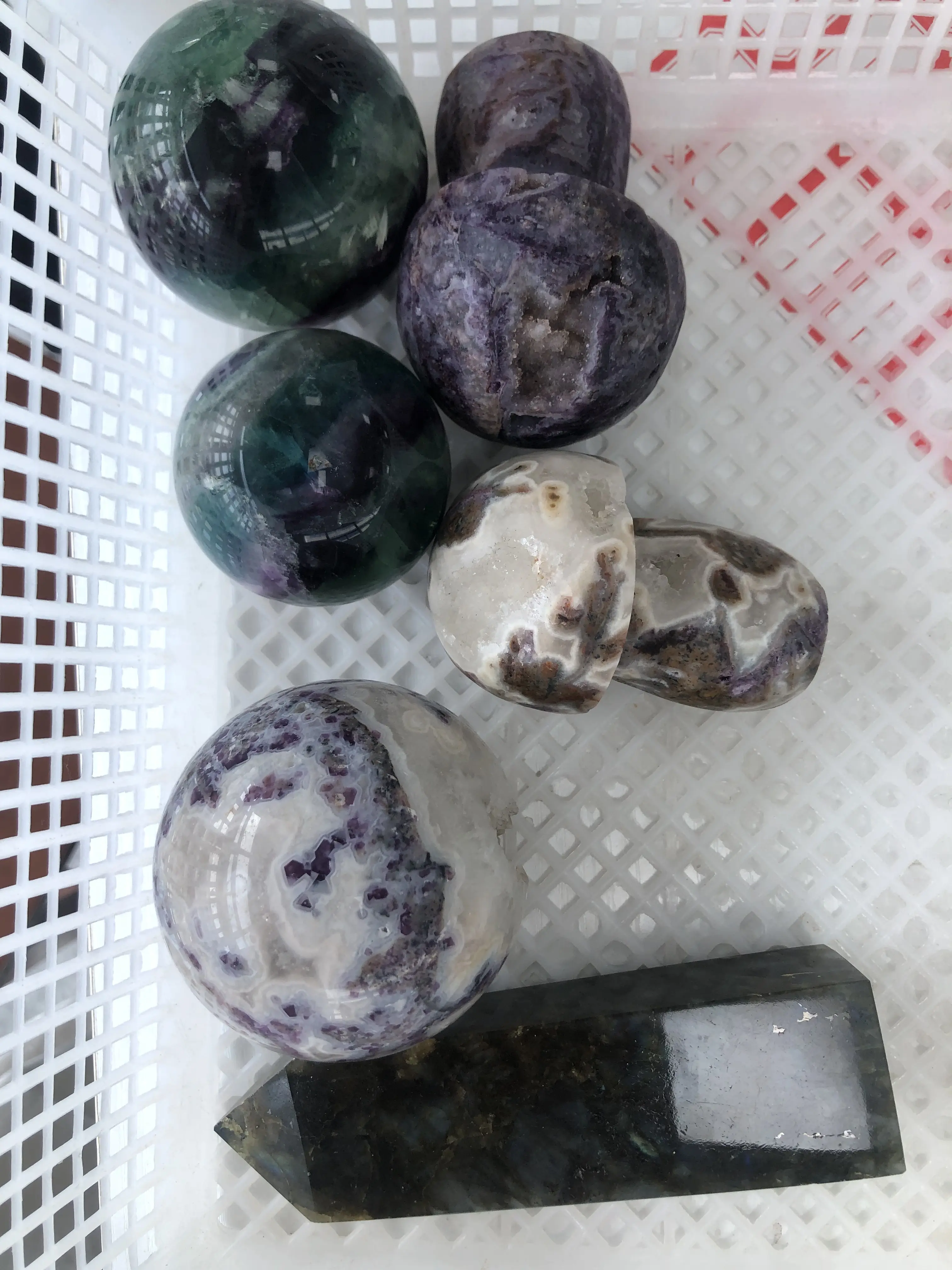 Flourite sphere，purple sphalerite，labradorite