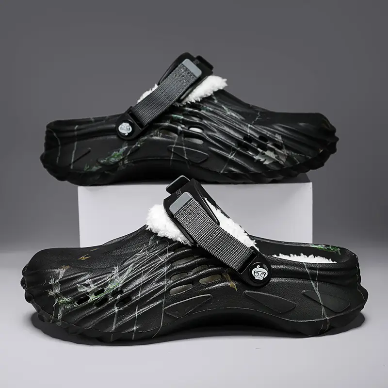 Men's Winter Clogs with Fleece Lining Removable Insole Non-Slip Stretch Sole Toe-Covered Warm Slippers for Indoor Use