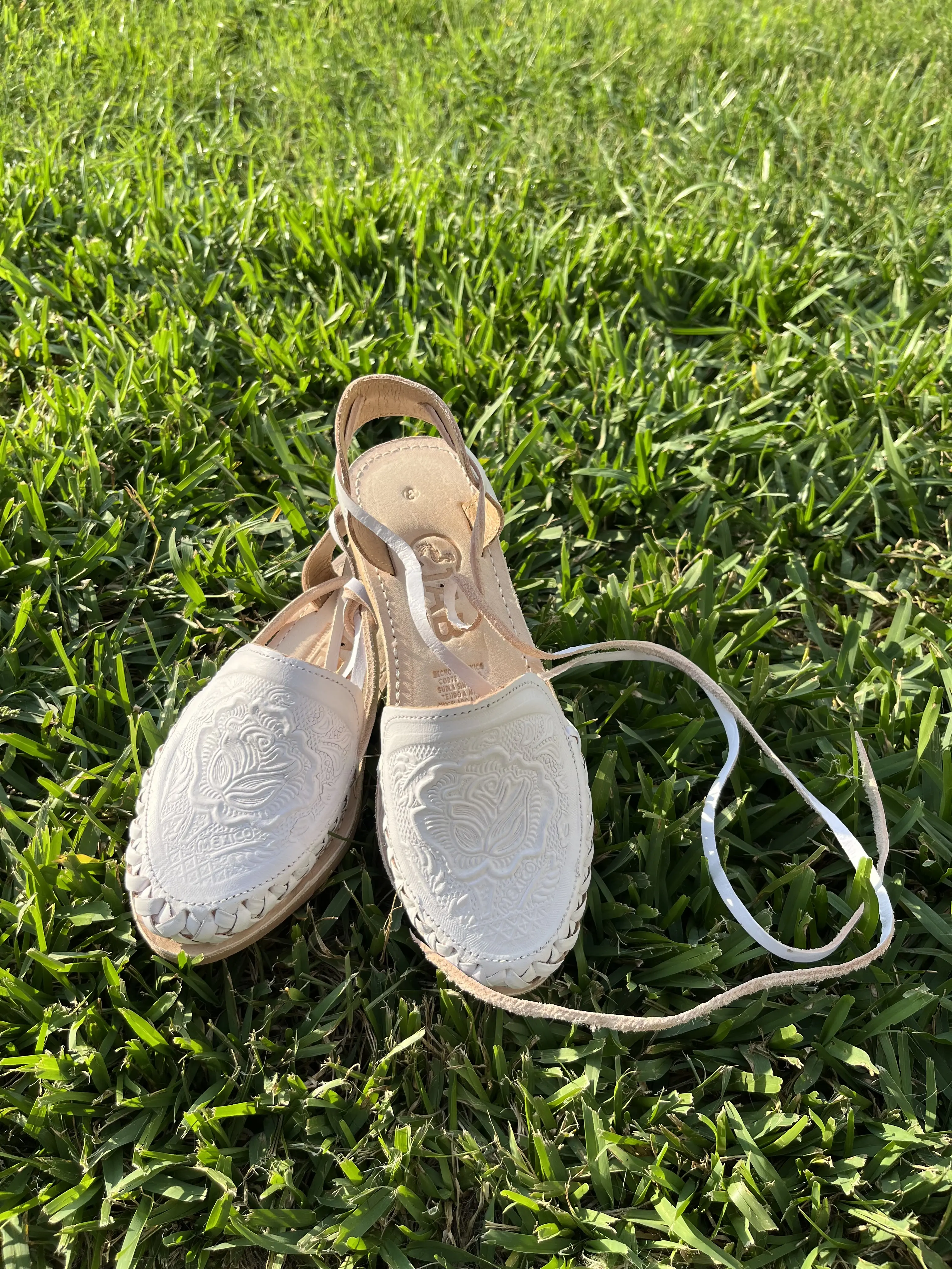 Women's white lace up huarache, Mexico rose