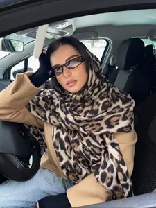 Women's Fashion New Scarf, Winter Leopard Print Wool-Like Thick Warm Headscarf, Multi-Functional Use, hijab Stylish and Cozy Accessories