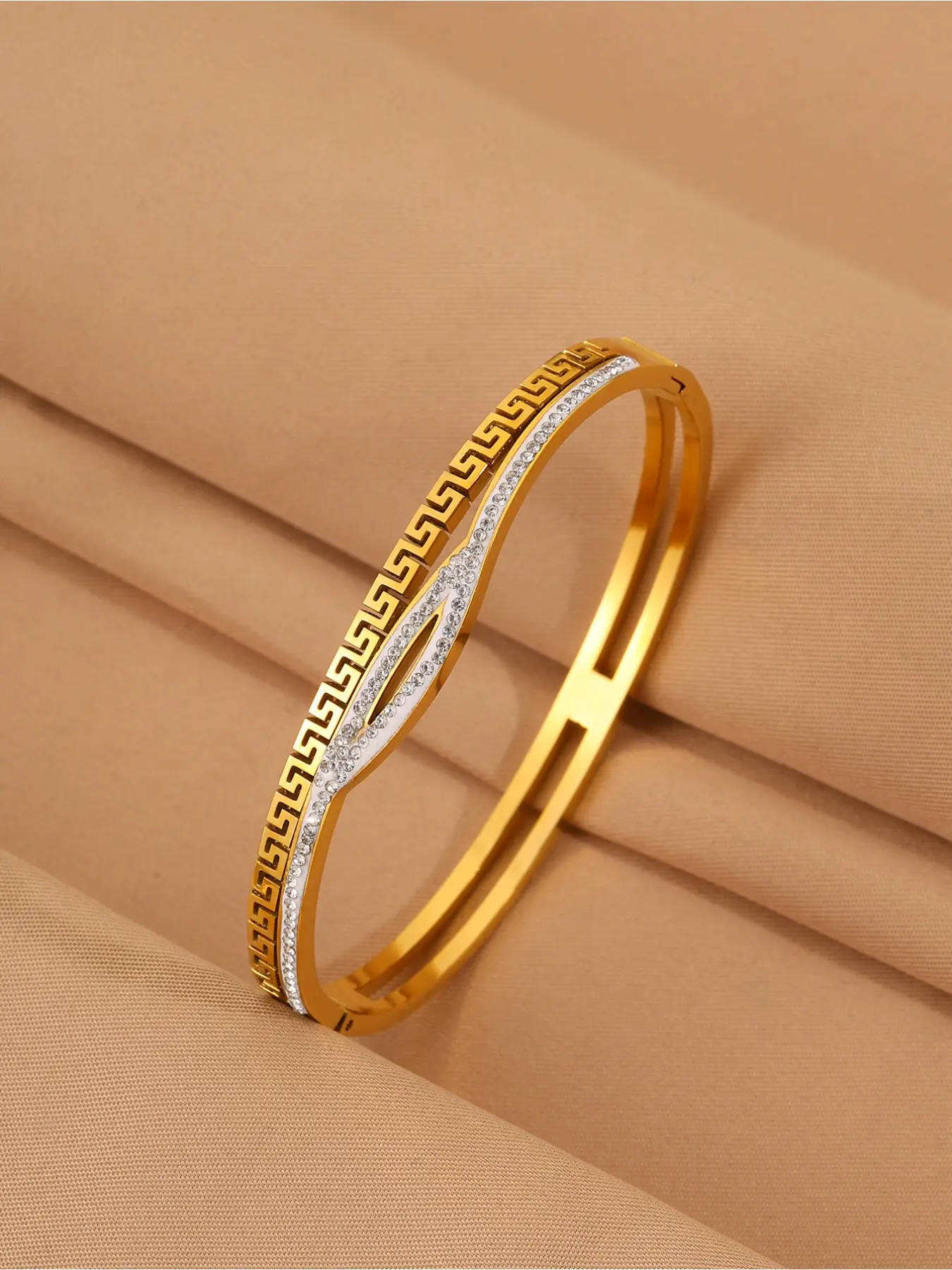 1 piece of light luxury classic patterned mud diamond lip bracelet, 304 stainless steel women's fashionable bracelet, Elegant Bangle, suitable for daily parties