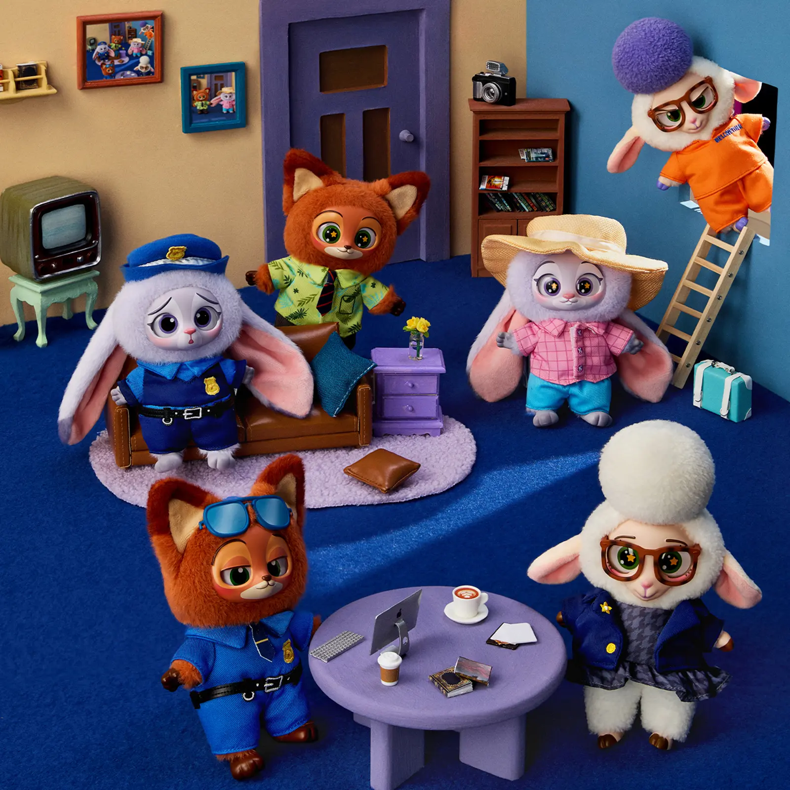 Disney Zootopia Series Vinyl Plush Toy Blind Bag Collectible - 6 Character Designs (Judy, Nick), Full Display Box Option, Perfect Size, Christmas Gifts for Kids, Cute Bag Charms Keychains，Back To School