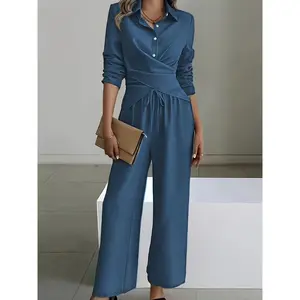 An Elegant And Minimalist Short Hem Top Paired with Wide-Leg Pants