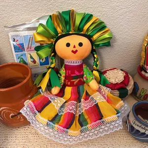 Muñeca LeLe