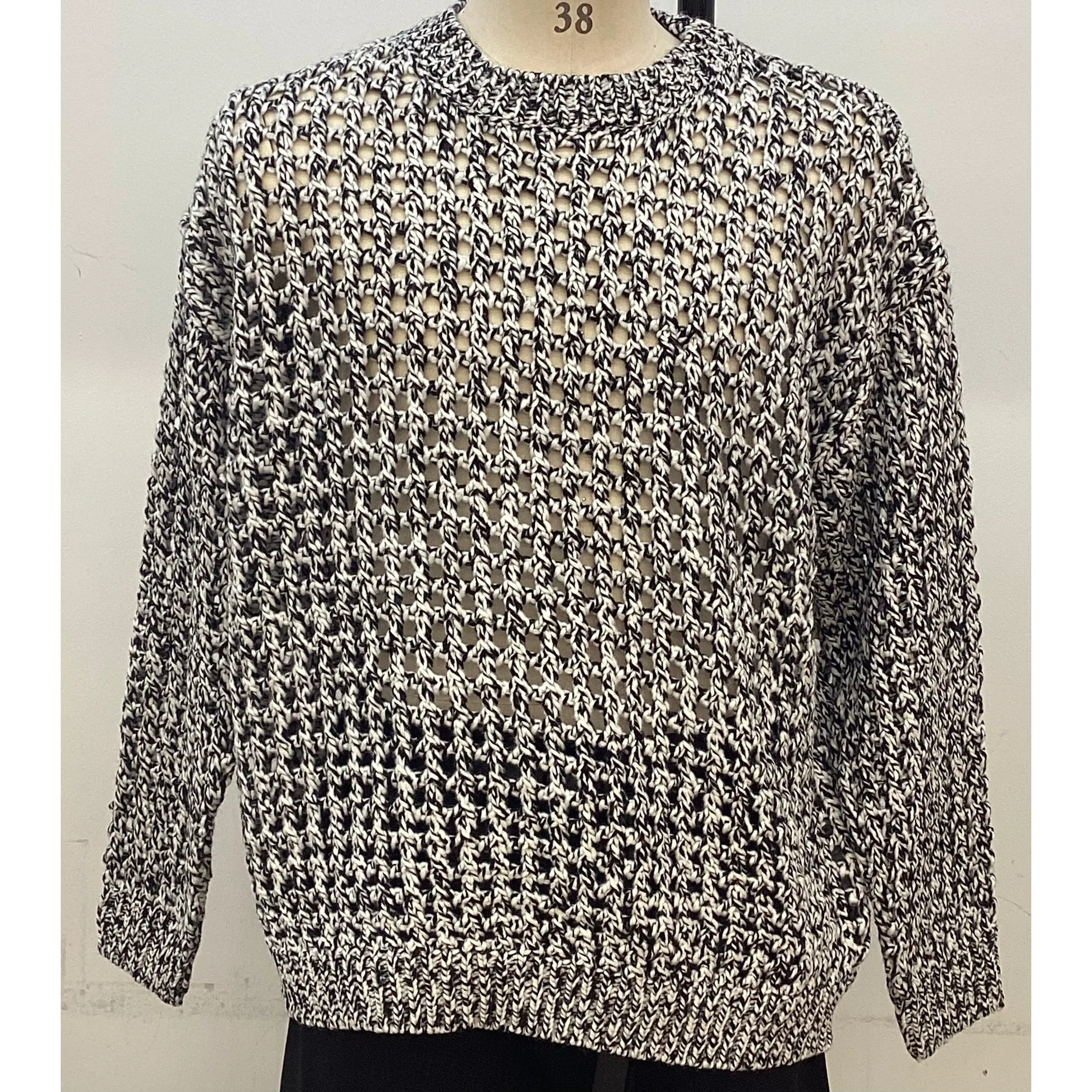 MEN'S CROCHET SWEATER