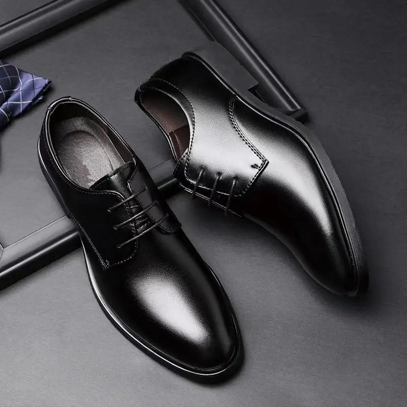 Pointed Toe Lace Up Fashion Shoes With Patent Leather Business Casual Commuter Style For Quality-Conscious Elegant People Simple And Generous Design