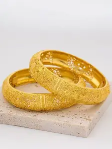Golden Filigree Hollow Bangle Bracelets for Women – Vintage Carved Floral Design, Elegant Ethnic Jewelry, Perfect for Wedding, Party or Daily Wear, Traditional Craft Gift