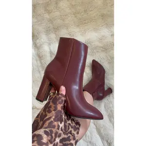 Sara Pointed Toe Heel Bootie