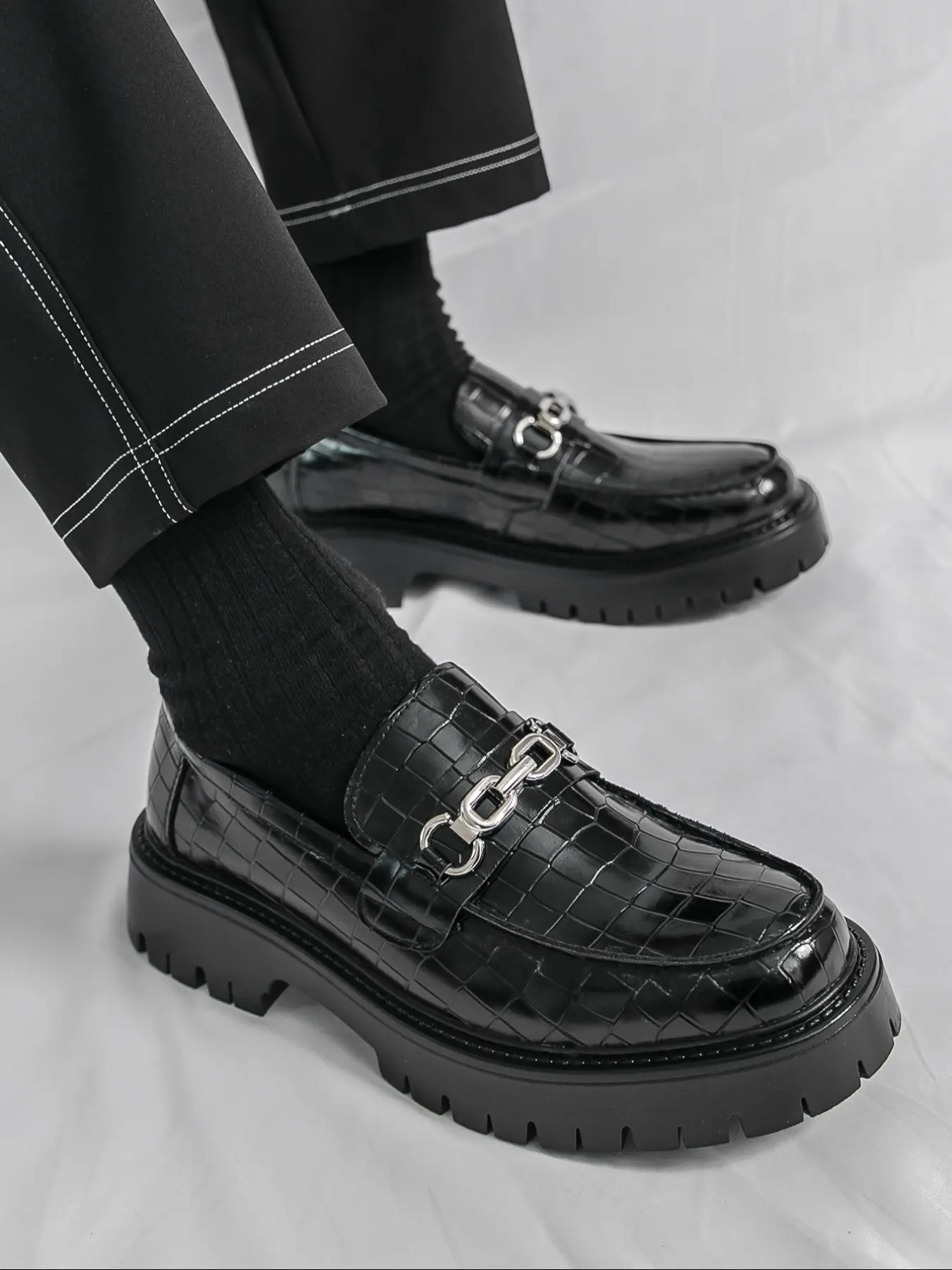 Men's PU Embossed Thick Sole Elevator Loafers, Slip On Platform, Casual Height Increasing Shoes, Comfortable and Stylish Footwear for Daily Wear