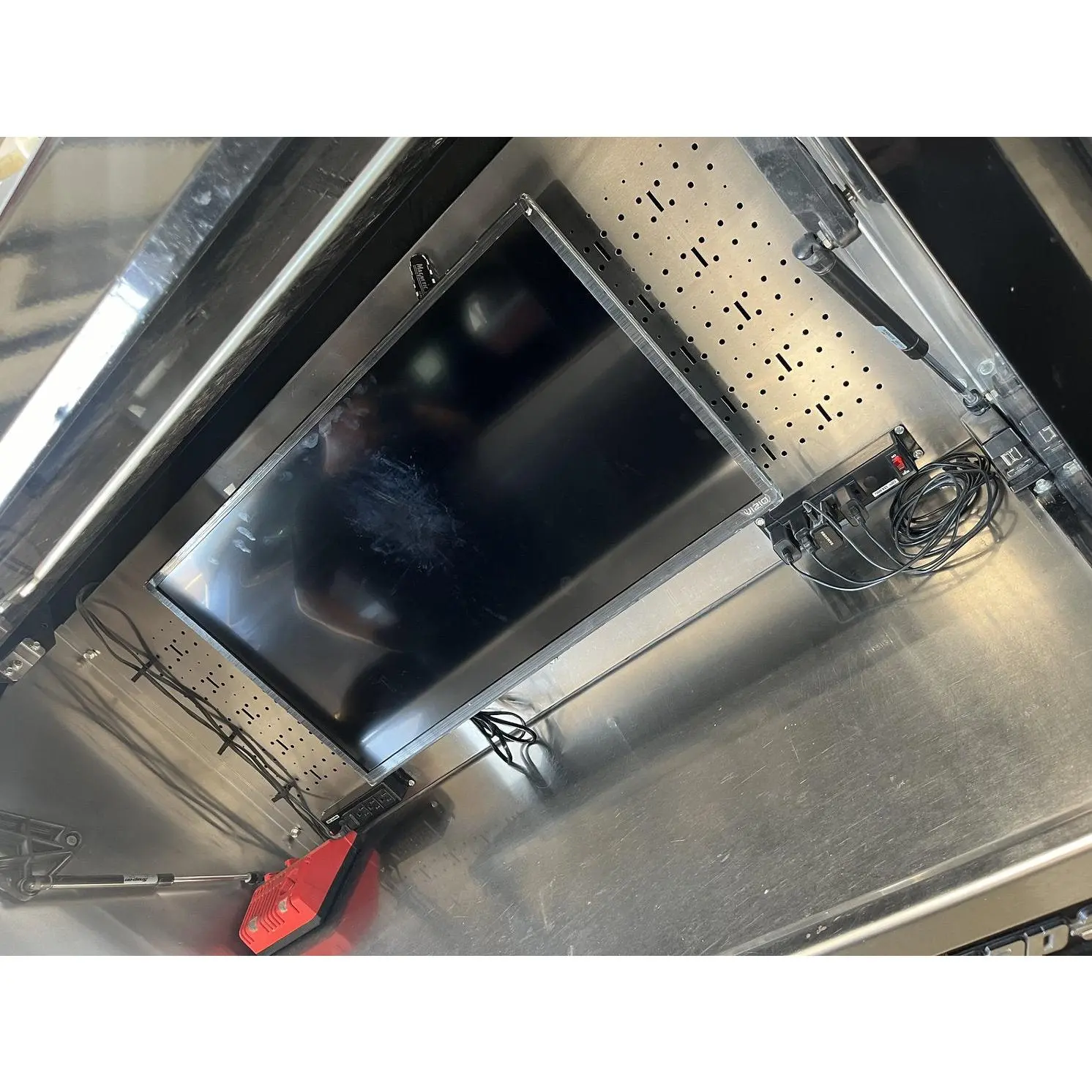 Toolbox Hutch Monitor Mount Pegboard