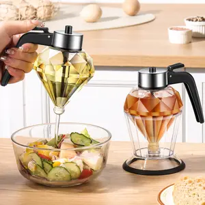 A set of 200ml diamond-shaped glass oil bottle, Cooking oil container, pressable honey jam glass bottle, leak-proof honey jar, multi-functional seasoning dispenser - suitable for kitchen, baking, restaurants