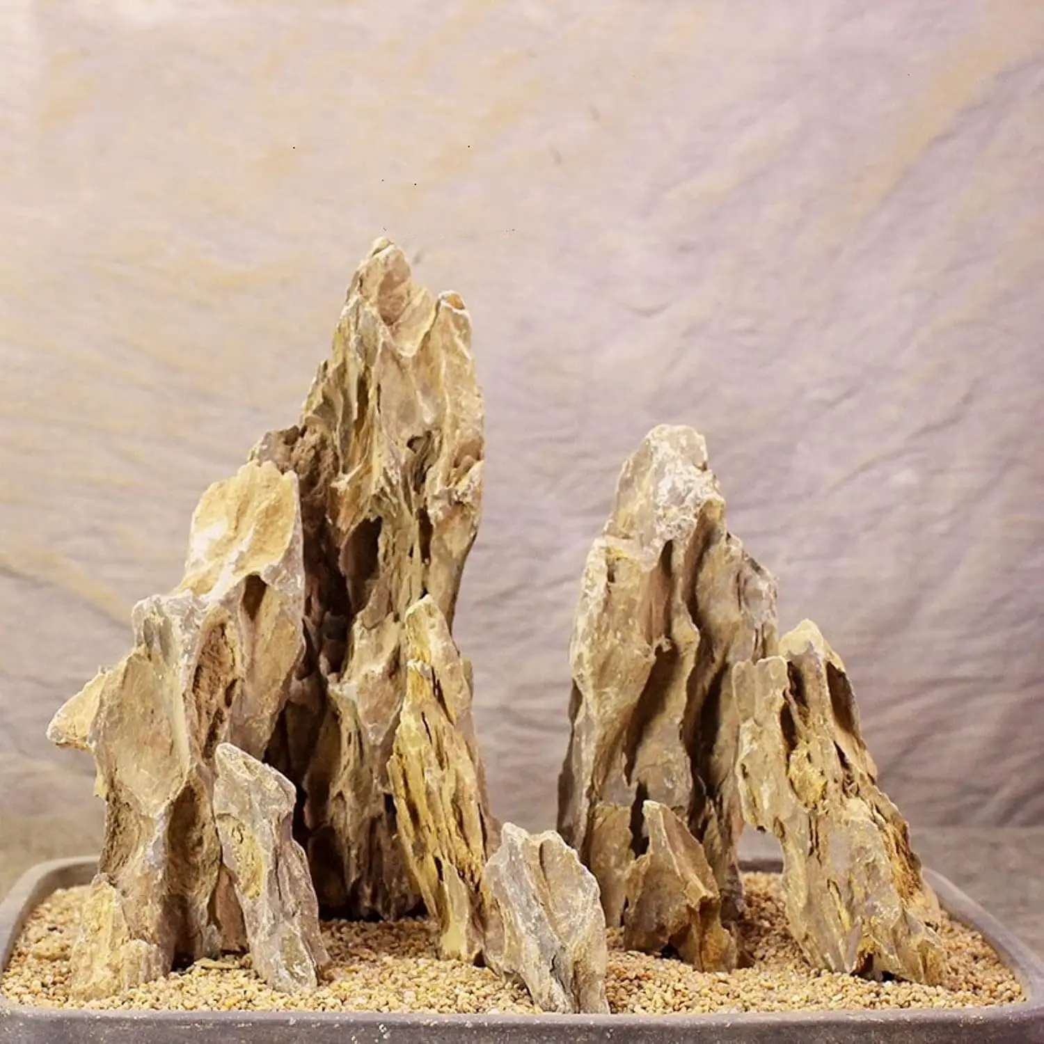 Dragon Rock Carefully Selected Mixed Sizes, Decorative Aquarium Rocks, Aquarium Stones for Fish Tank (4.4lb)