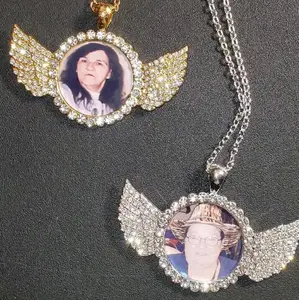 Custom Photo Memorial Wing Necklace Personalized with Free Chain Stainless Steel Angel Wings Pendant Memorial Jewelry Gift for Valentine's Day