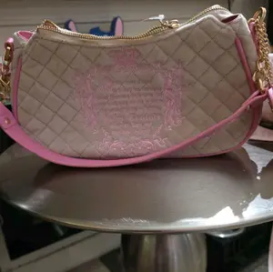 Juicy Couture Exclusive Geniune Viral Bag with "1" and "2" Pattern Design @glos.vibe @stayfadedbrand #stayfaded #stayfadedbrand